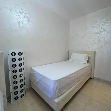Dream * Golem (Tirana)